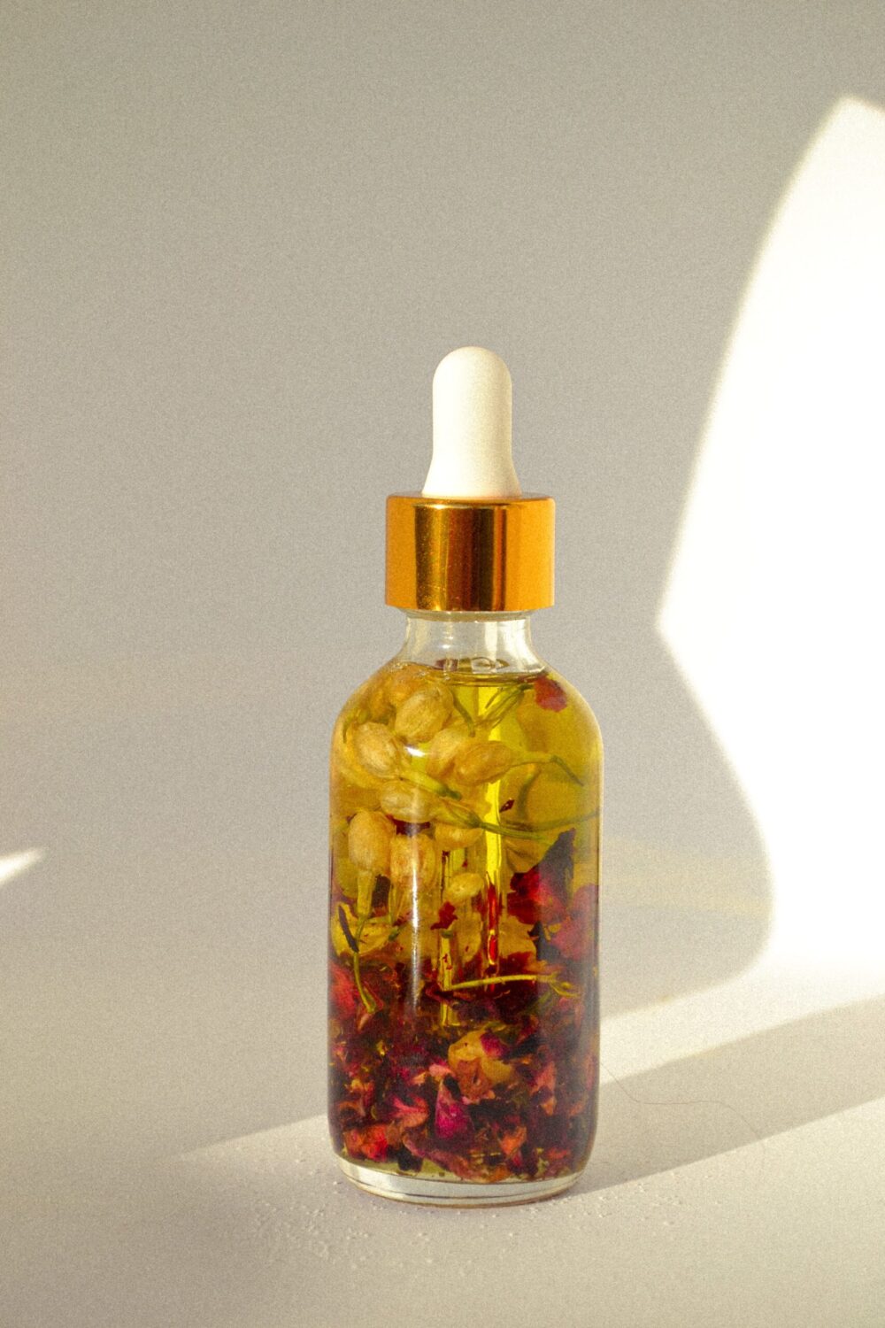 エッセンスと化粧水 何が違うの？ 化粧品原料プロ視点ブログ コスメプロフェショナル